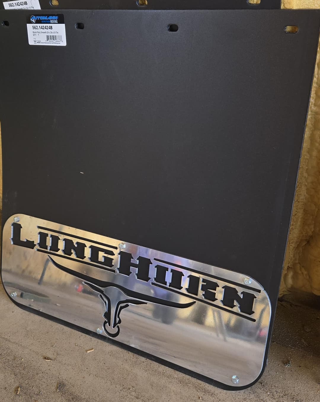 Custom mud flaps